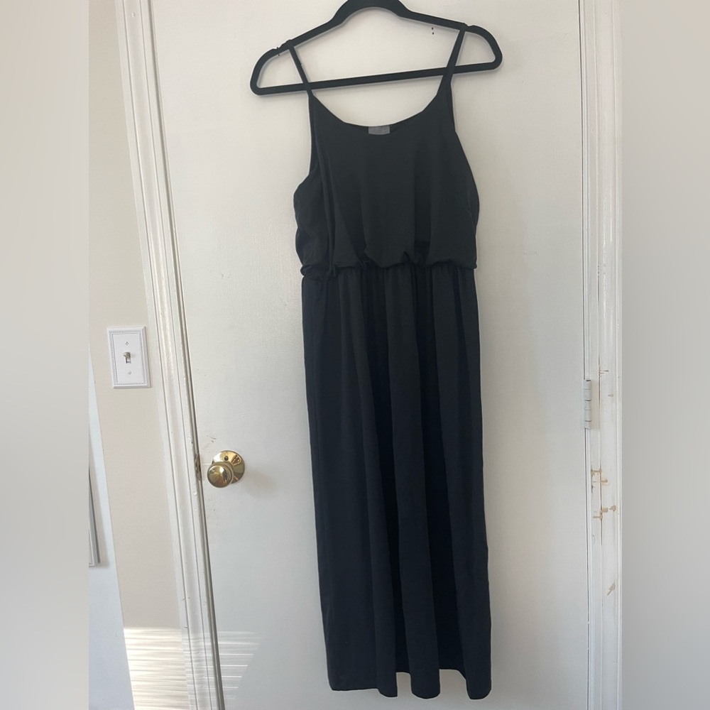 Olivia Rae Black Midi Dress